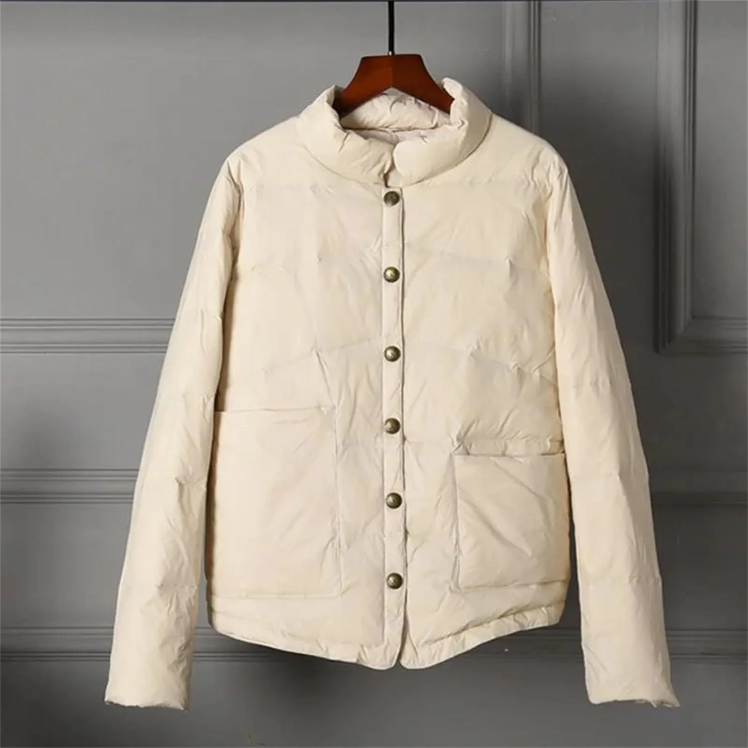 Mnjyihy Women Winter Lightweight White Duck Down Jacket Short Oversize Autumn Puffer Jacket Pocket Parkas