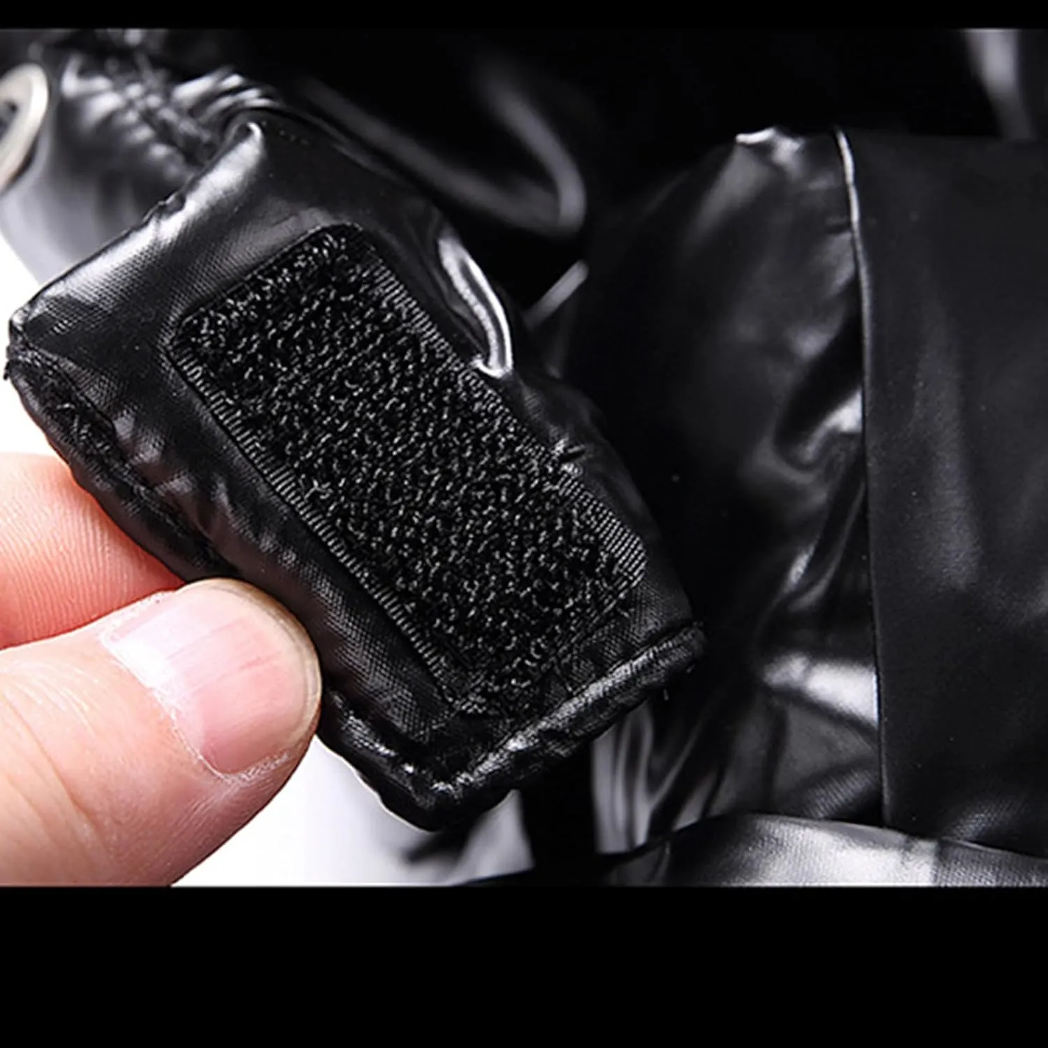 Winter Puffer Jackets for Men Shiny Hooded Reflective Padded Coat Bomber Alternative Down Jacket Fashion Wear Plus Size